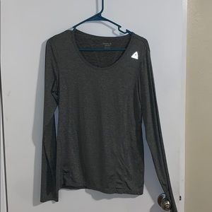 🥳 Reebok workout shirt